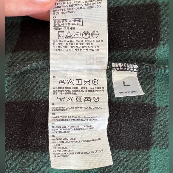 Uniqlo Fleece - Large - Fits More Like A Medium - Picture 4 of 8